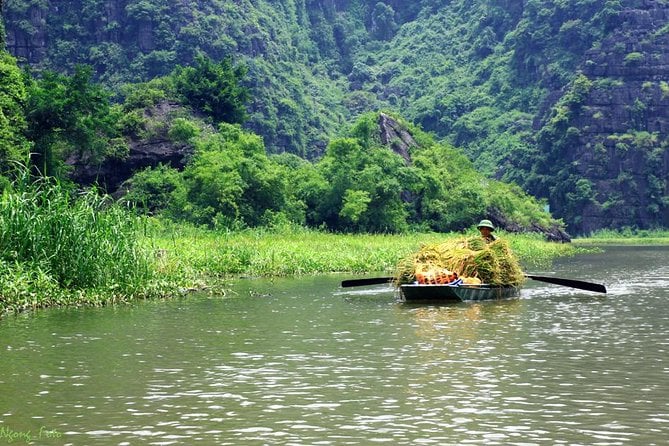 Full Day Hoa Lu Temples & Tam Coc Boating- Cycling - Boat Cruise Through Caves