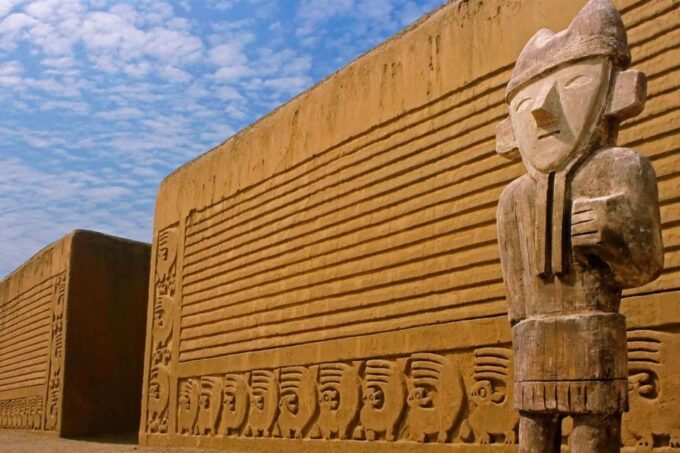 Full Day Huacas of Moche, Chan Chan and Beach Huanchaco - Exploring the Citadel of Chan Chan