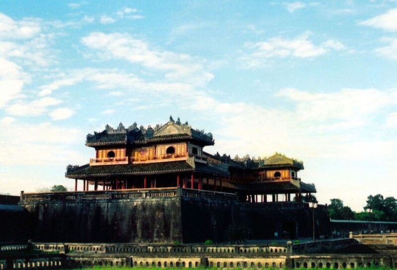 Full-Day Hue City Tour With Entrance Fees and Lunch - Traditional Vietnamese Crafts