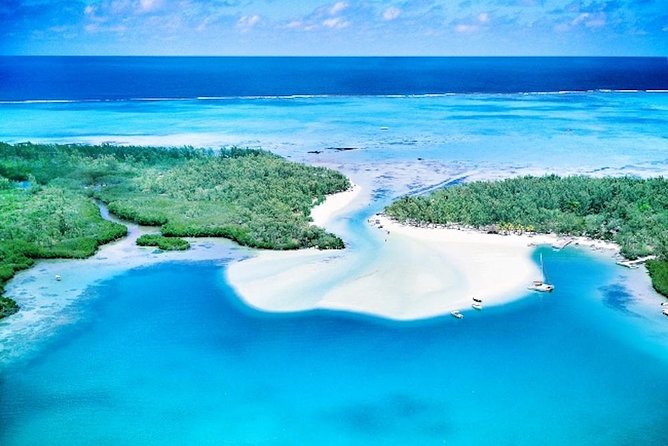 Full Day Ile Aux Cerfs Speedboat Trip With Hotel Transfers (Private or Shared) - Additional Information and Policies