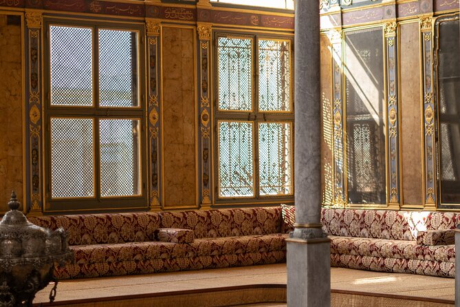 Full-Day Istanbul Old City Walking Tour - Transportation and Accessibility