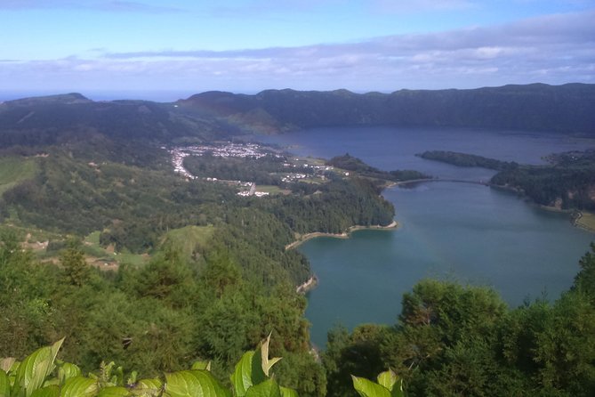 Full-Day Jeep Tour: Sete Cidades and Lagoa Do Fogo - Accessibility and Requirements