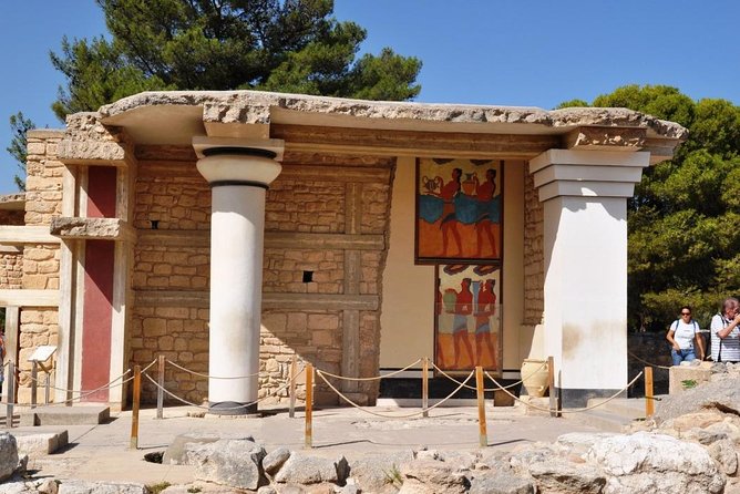 Full-Day Knossos And Heraklion Tour From Chania - Inclusions and Exclusions