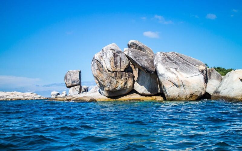 Full-Day Koh Lipe 7 Points Snorkeling Experience With Lunch - Included Services