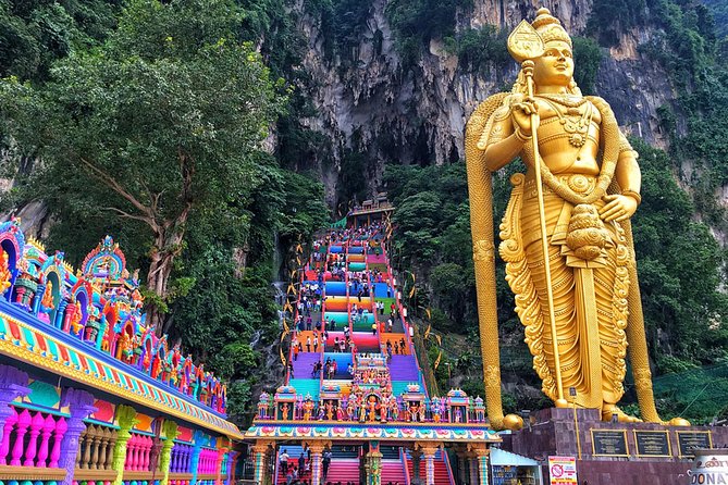 Full-Day Kuala Lumpur Sightseeing Tour - Petronas Twin Towers