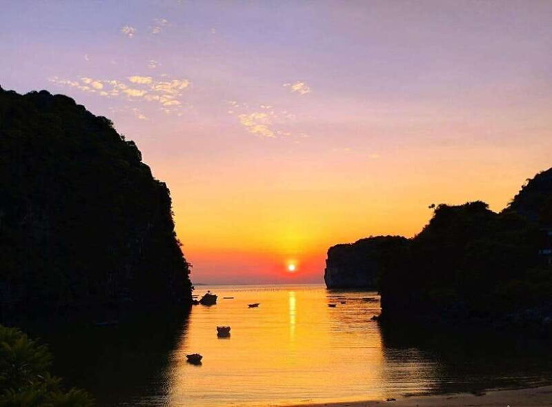 Full Day Lan Ha Bay Bay- Ha Long Bay: Kayak, Island Hopping - Itinerary Details