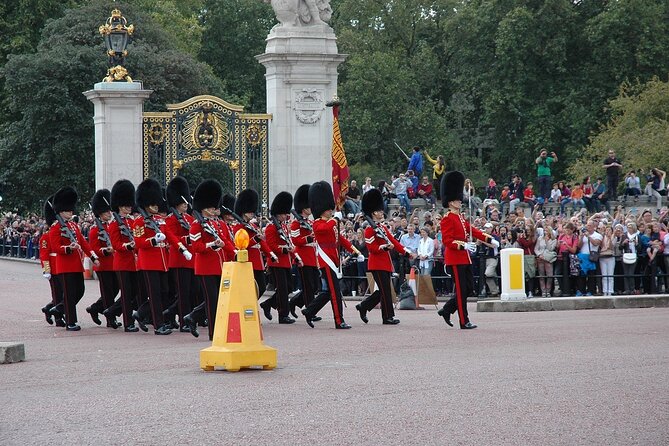 Full Day London Private Tour With Admission to Iconic Landmarks - Pickup and Logistics