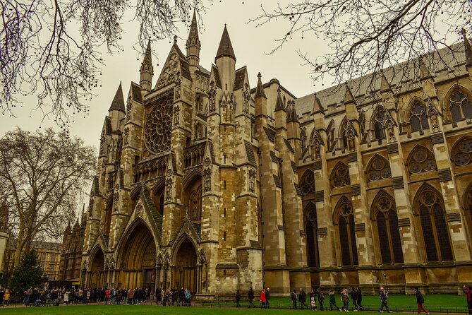 Full Day London Private Tour With Admissions to Iconic Landmarks - One-Day Admission Pass