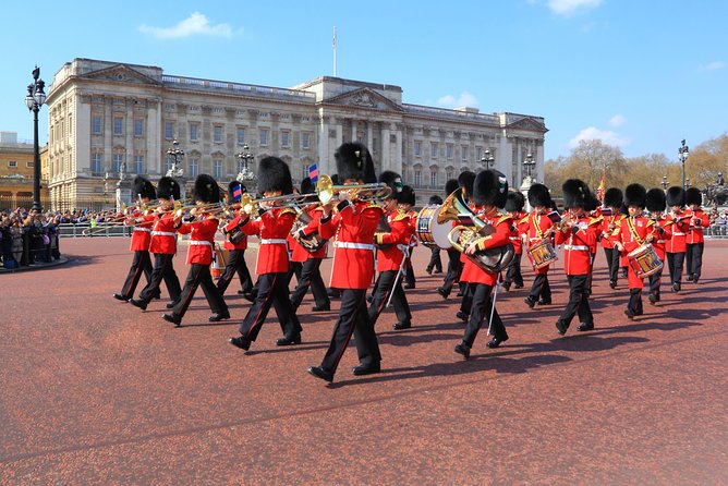 Full Day London Sightseeing Tour With London Eye & Snack Pack - Changing of the Guard