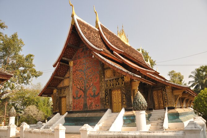 Full-Day Luang Prabang Highlights Tour Including Kuangsi Waterfall - Morning Visits