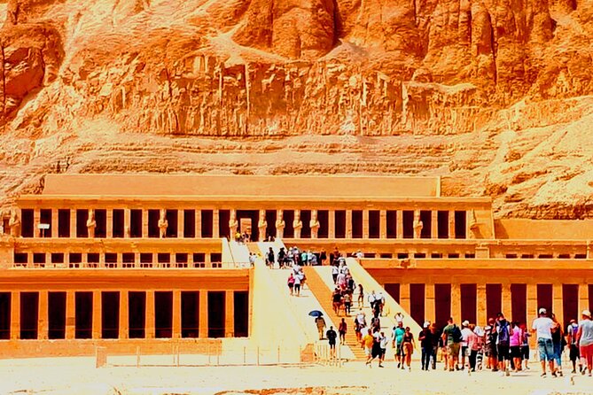 Full-Day Luxor Tour of the East and West Banks With Lunch - Visiting the West Bank