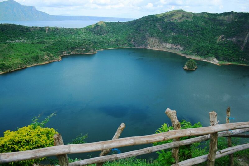 Full-Day Manila City, Tagaytay Taal Volcano and Lake Tour - Key Points