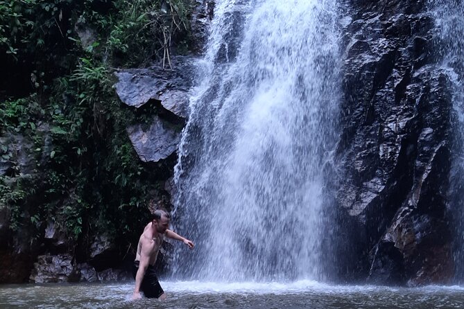 Full Day Manuels Waterfalls From Guayaquil - Key Points