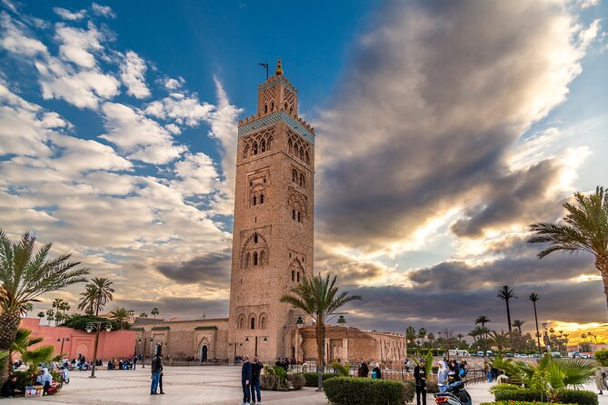 Full Day Marrakesh City Tour Including Local Lunch - Exploring Bahia Palace and Saadian Tombs