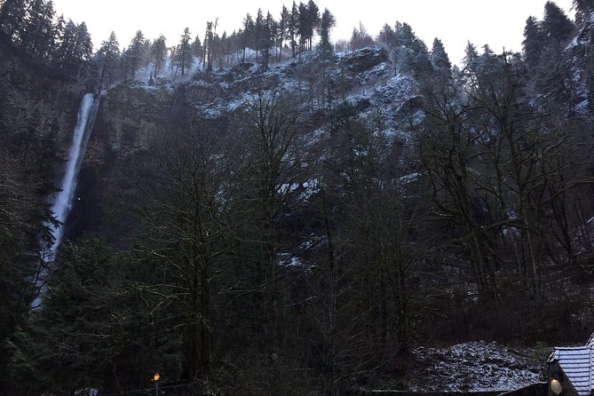 Full-Day Mt Hood Waterfall Tour With Lunch and Wine Included - Group Size and Accessibility