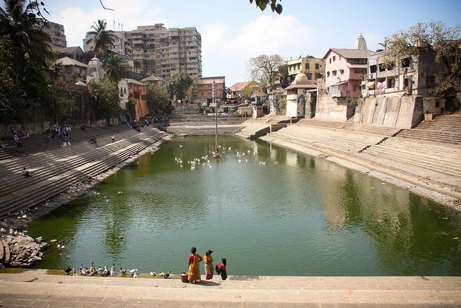 Full Day Mumbai Sightseeing Tour With Dharavi Slum - Accessibility and Recommendations