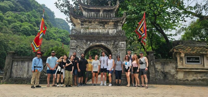 FULL DAY NINH BINH: HOA LU & TRANG AN EXCLUSIVE - Tour Logistics