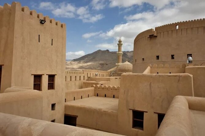 Full-Day Nizwa Fort, Bahla Fort and Jabreen Castle Private Tour - Participation Details
