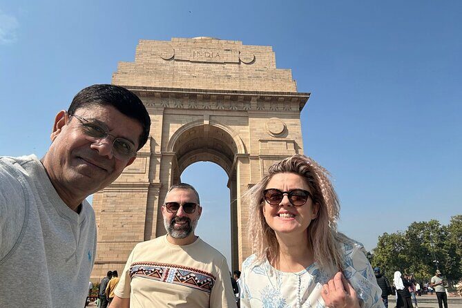 Full Day Old and New Delhi Tour By Car Tuktuk - Key Points