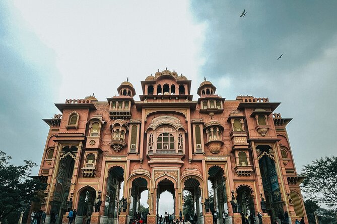 Full Day Old City Private Tour With Local Market Visit in Jaipur - Tour Suitability and Inclusions