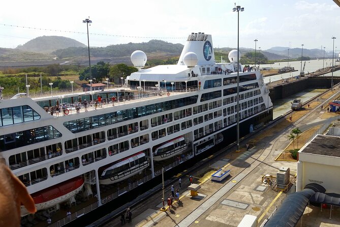 Full Day Panama City Sightseeing & Canal Tour With Private Guide - Guide Experience and Client Feedback