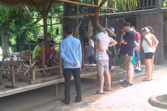 Full-Day Phnom Penh City & Silk Island With a Local Tuk Tuk Tours - Customer Experiences and Testimonials