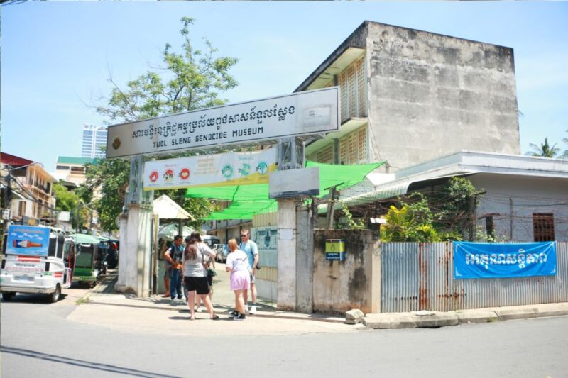 Full Day Phnom Penh City Tour With Private Vehicle and Guide - Good To Know