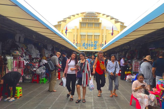 Full-Day Phnom Penh Sightseeing Tour & Killing Field - Tour Guide Expertise