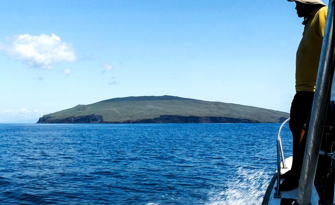 Full-Day Pinzon Island Snorkeling and Fishing - Health and Safety Information