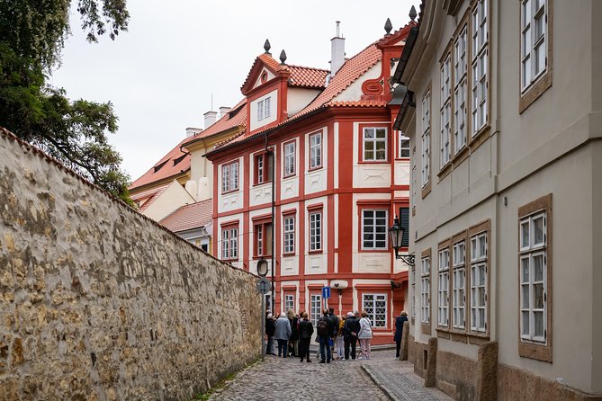 Full-Day Prague Tour With Prague Castle, Lunch and Vltava Cruise - Private Tour Option