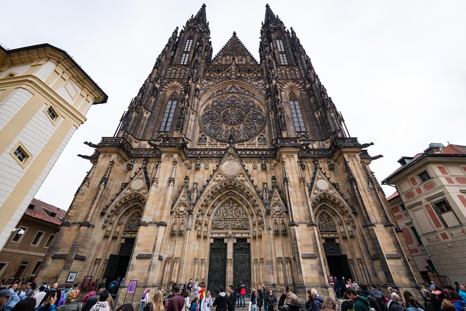 Full-Day Prague Tour With Prague Castle, Lunch and Vltava Cruise - Cancellation Policy