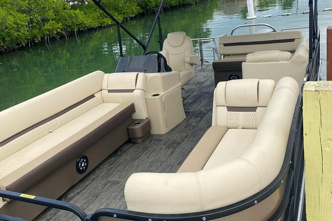 Full Day Premium 24ft Pontoon Boat With Cozy Lounge Upgrades - Customer Reviews and Experiences