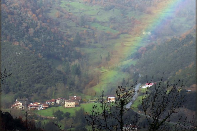Full Day Private 4WD Tour From Santander to Picos De Europa. Excellent Meals. - Pickup and Meeting