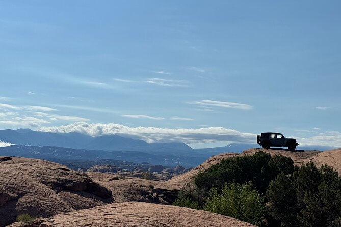 Full Day Private 4x4 Guided Jeep Experience in Moab - Inclusions and Amenities Provided