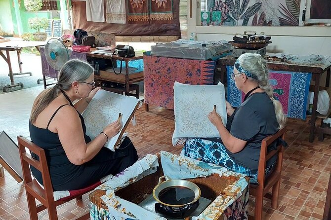 Full Day Private Batiks Class to Miniature Park With Lunch & Gift - Batik-Making Experience