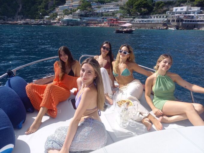 Full Day Private Boat Tour of Amalfi Coast From Positano - Customer Reviews
