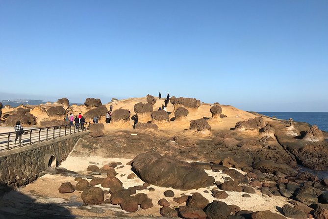 Full-Day Private Custom Keelung Shore Excursions - Dalongdong Baoan Temple