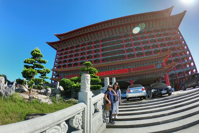 Full-Day Private Custom Taipei City Tour - Discovering Local Dining and Shopping