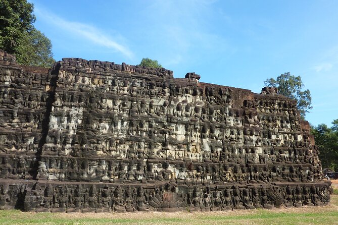 Full-Day Private Discovery Tour of Angkor Complex From Siem Reap - Accessibility
