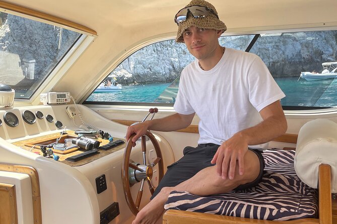 Full-Day Private Guided Boat Tour in Capri - Customer Experiences