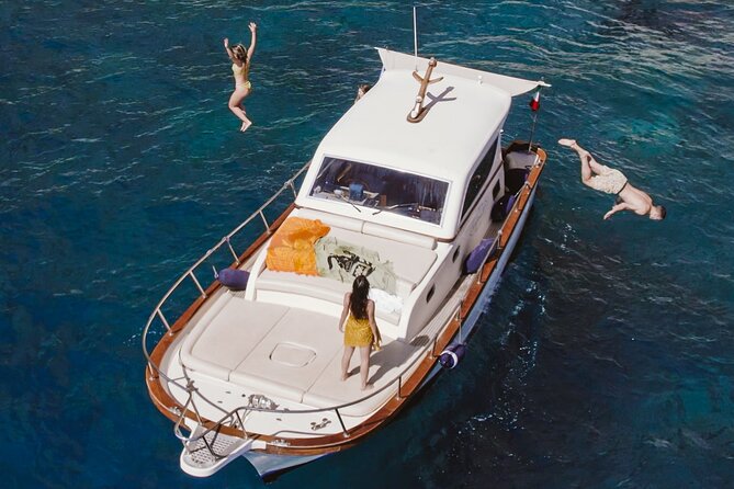 Full-Day Private Guided Boat Tour in Capri - Tips for a Great Tour