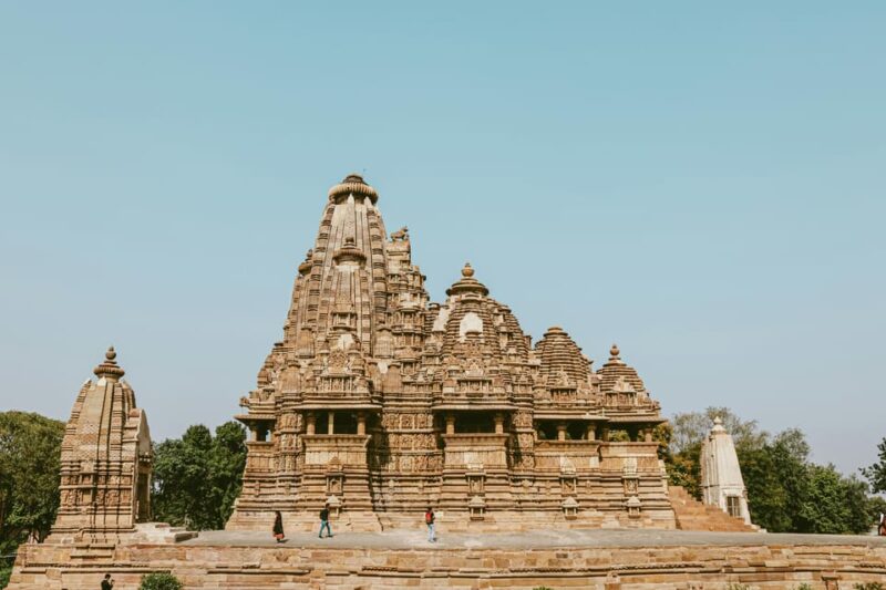 Full-Day Private Guided Temple Tour in Khajuraho - Itinerary Highlights