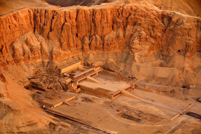 Full-day Private Guided Tour of East and West Bank in Luxor - Key Points