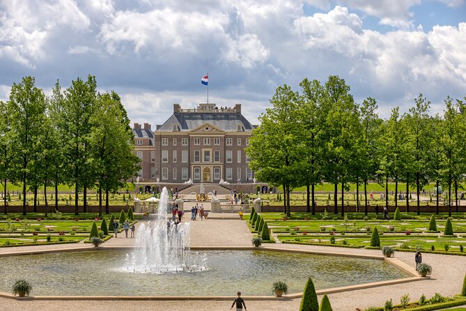 Full-Day Private Historic Royal Tour Around Palaces and Castles - Paleis Het Loo