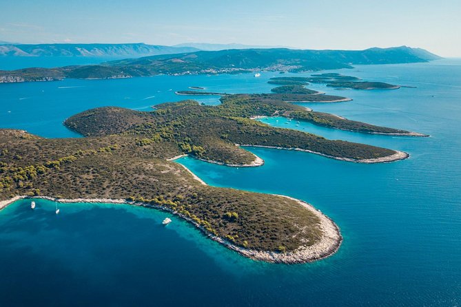 Full-Day Private Hvar, Brac, and Pakleni Islands Boat Cruise From Trogir - Meeting Points and Pickup