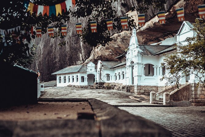 Full Day Private Kandy/ Sigiriya Sightseeing Tour - Good To Know