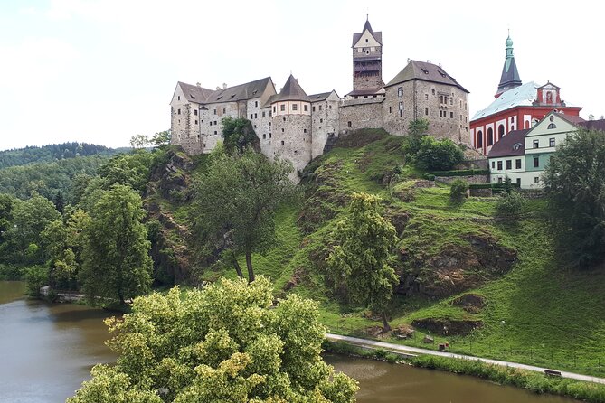 Full-Day Private Karlovy Vary Tour From Prague - Transportation and Accessibility
