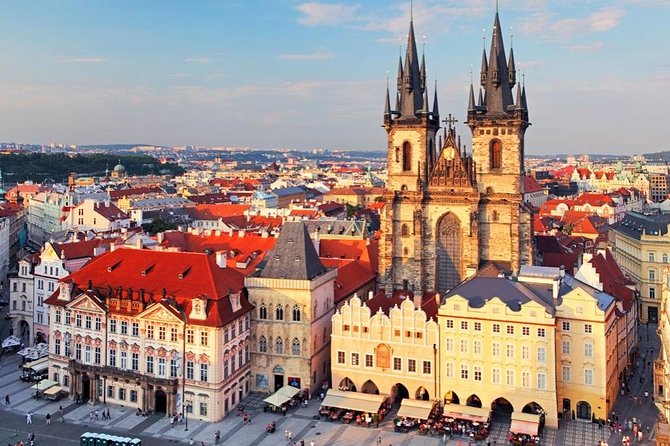 Full-Day Private Prague City Tour: Prague Castle and Vltava River Cruise - Admire Prague Skyline