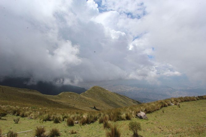 Full-Day Private Quito City Tour With Teleferico & Rucu Pichincha Volcano Hike - Key Points