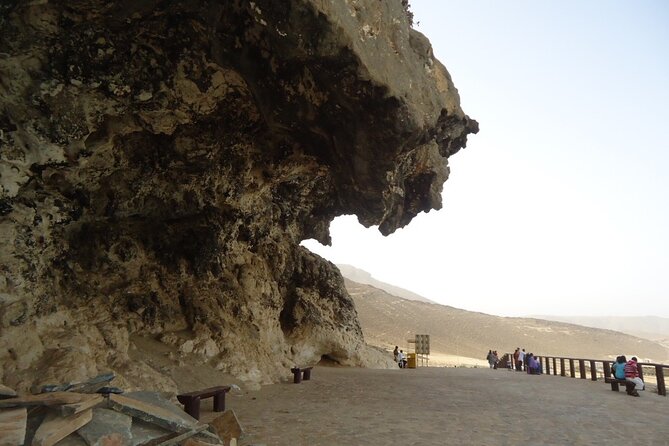 Full-Day Private Salalah West Tour With Lunch - Accessibility and Participation